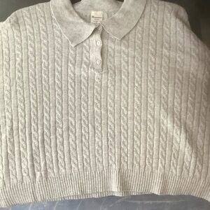 No Boundaries Light Gray Cable Knit Sweater